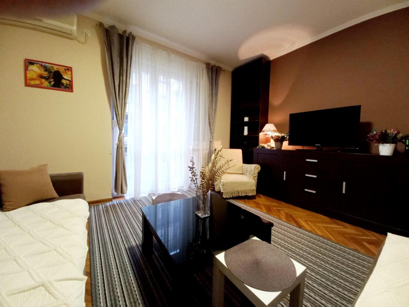 Apartment Alex 2 เบลเกรด ภายนอก รูปภาพ